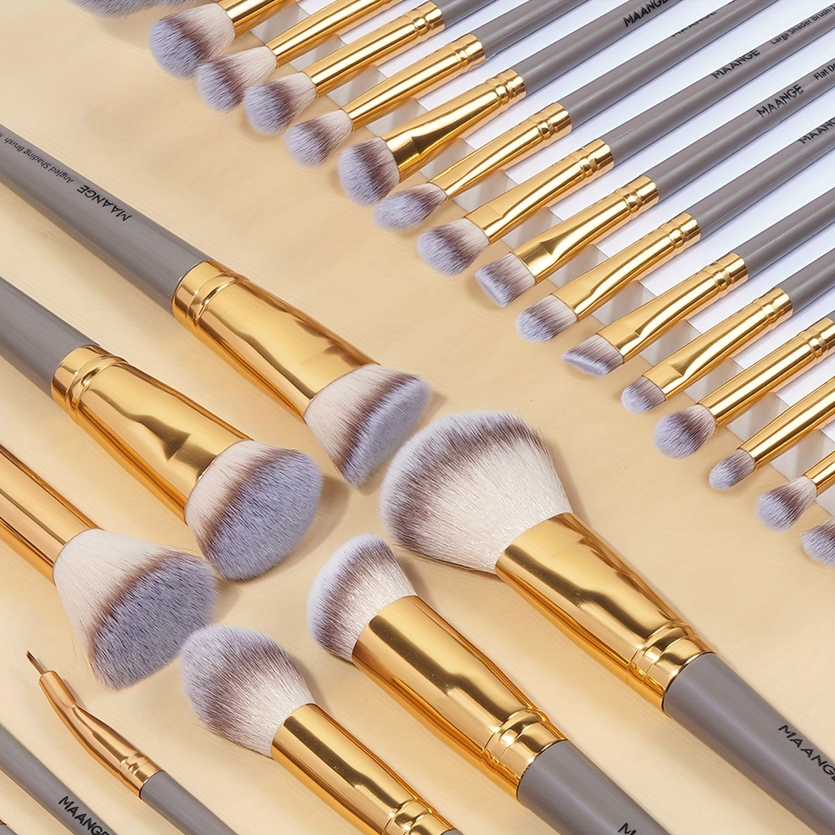 MAANGE Makeup Tool Set - [37 pieces]